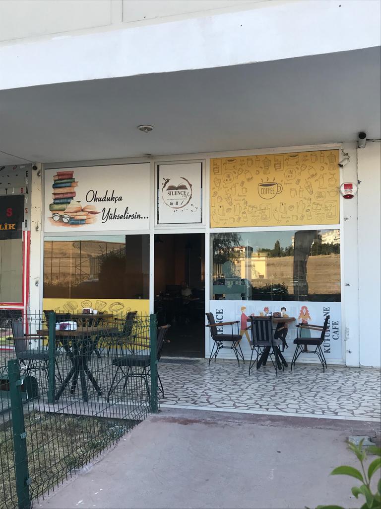Silence Kütüphane Cafe - 3