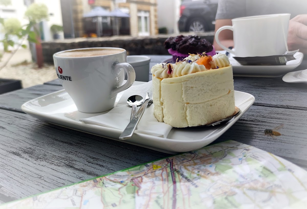 Café by Martina Becker - 4