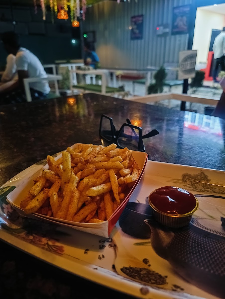 Cafe Town Restaurant - 7