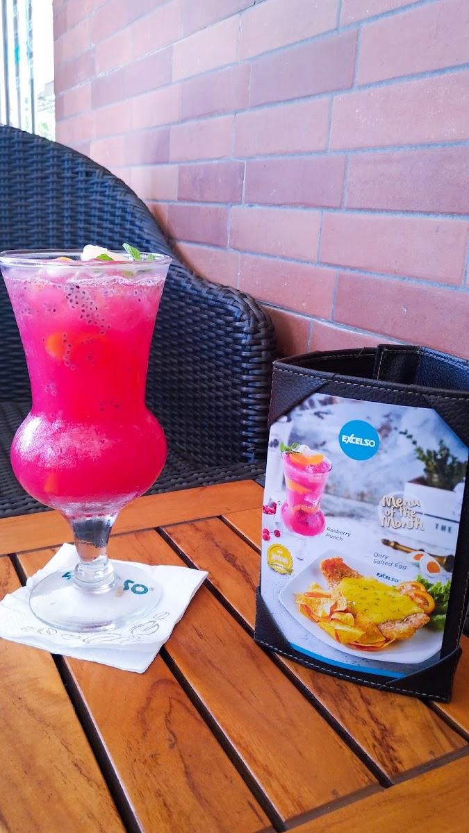 Excelso Cafe - 8