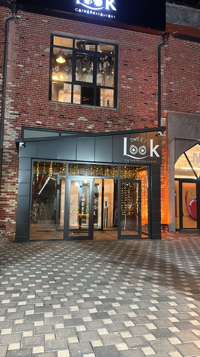 Sweet Look Cafe & Restaurant