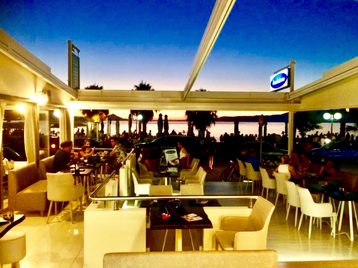 Fantazio seaside cafe