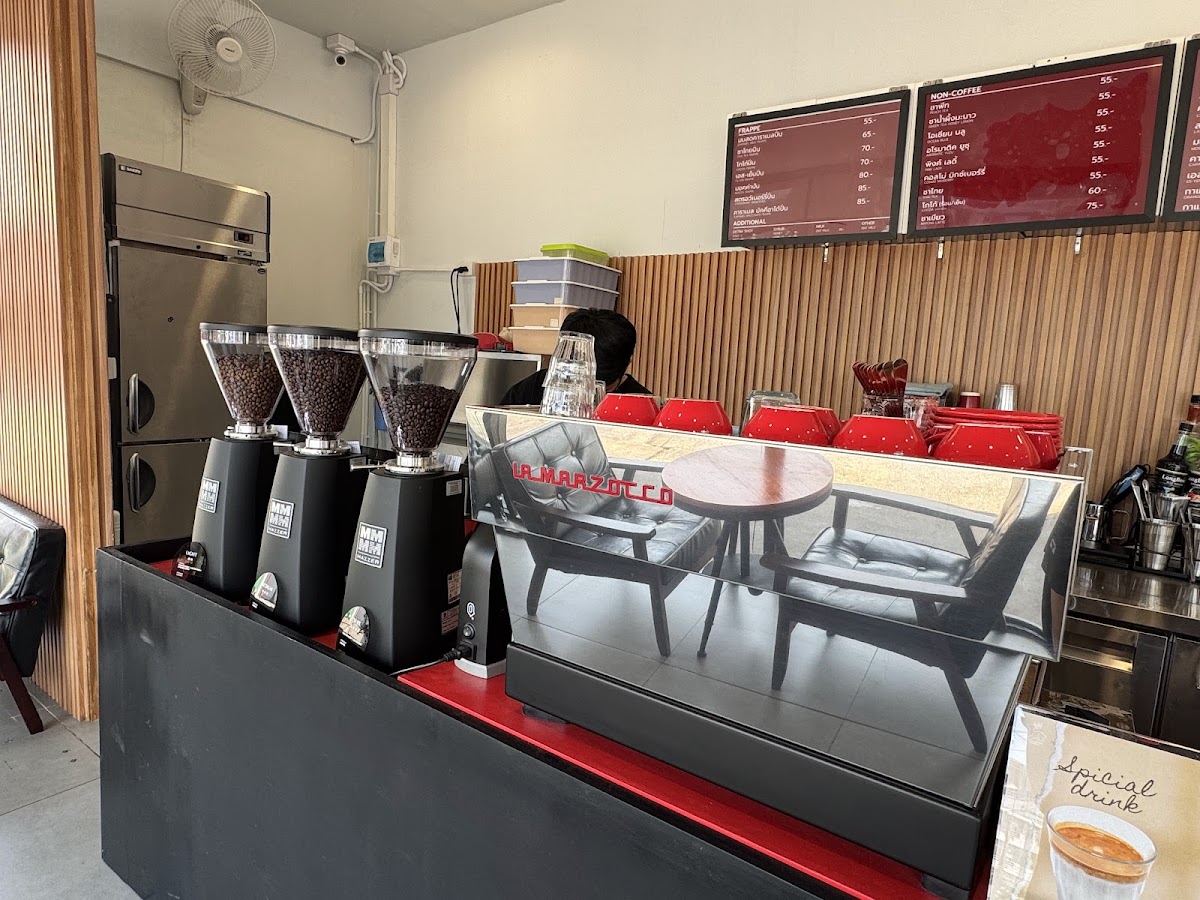 กวางทอง คาเฟ่ (Kwang Thong cafe) สาขาตลาดบางใหญ่