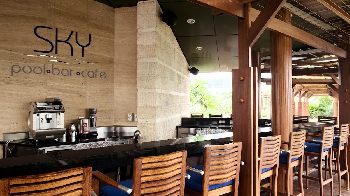 Skypool Bar & Cafe
