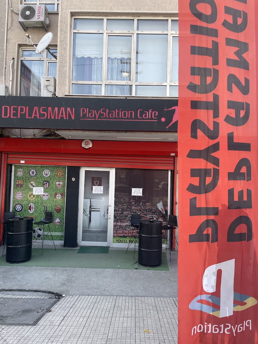 DEPLASMAN PLAYSTATİON CAFE