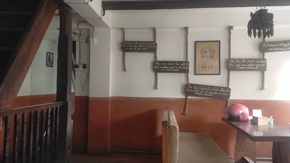 Sha-Jhya Cafe & Funkey Delights - 2