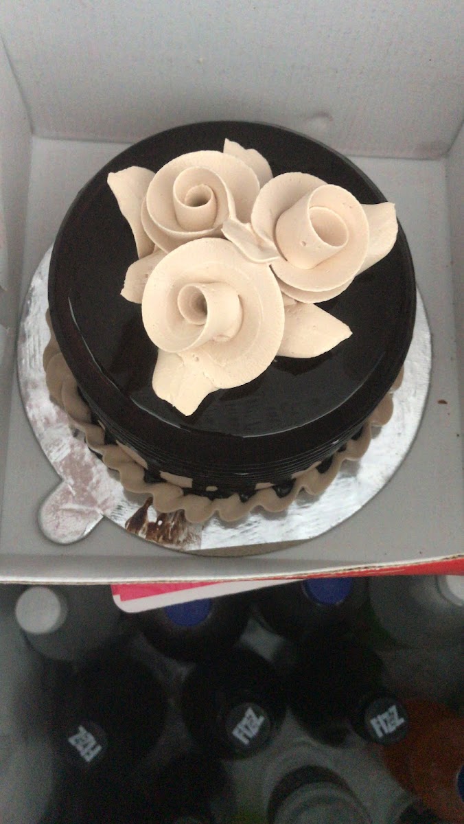 Friends Café | Veg & Non Veg Fast Food Near Agc College - 10