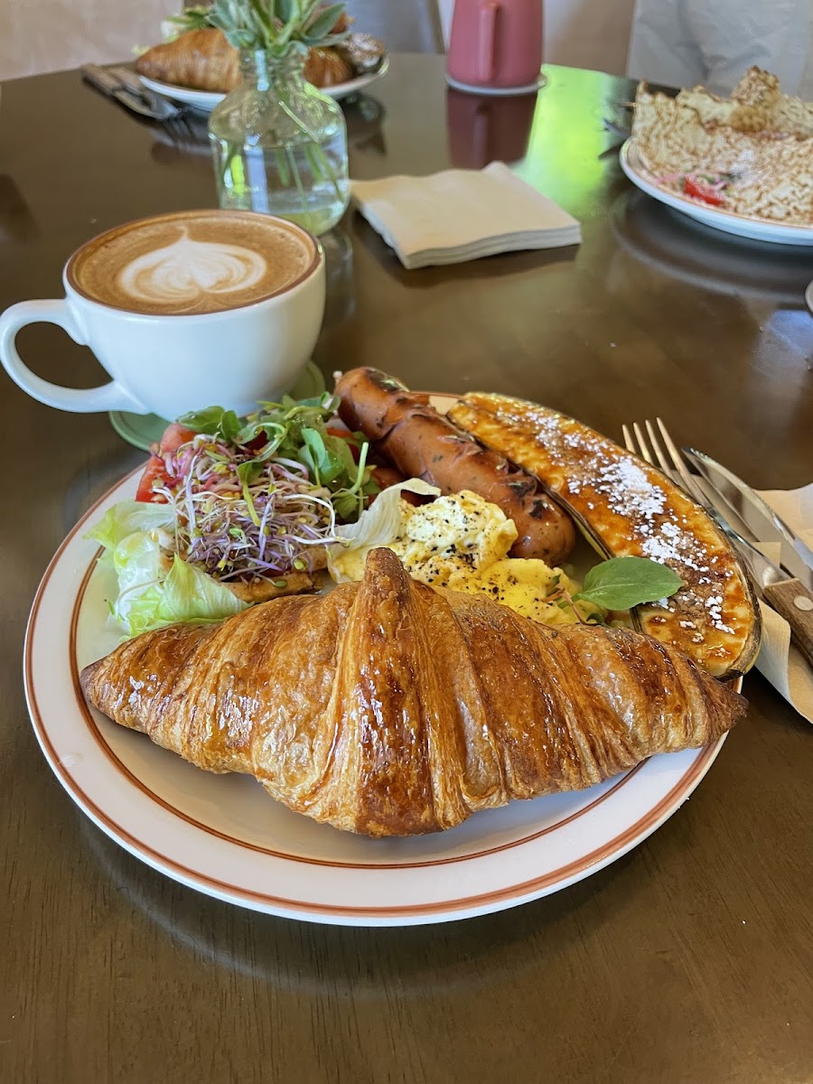 Cafe Holli - 10