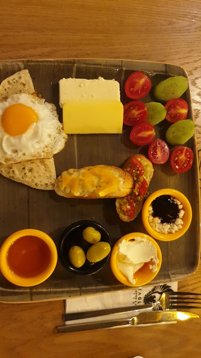 Eagles Coffee & Food Studio - 6