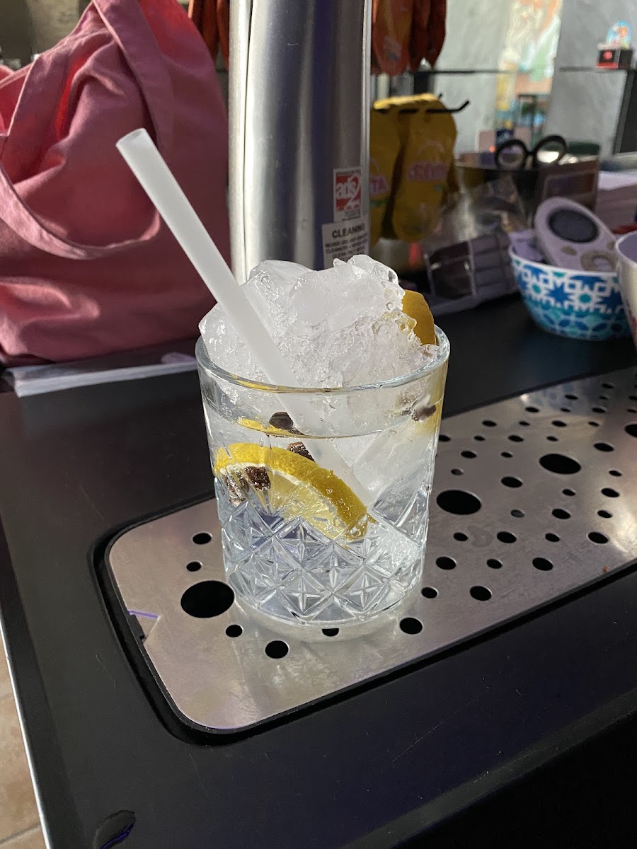 Caffe Bar Eight - 6