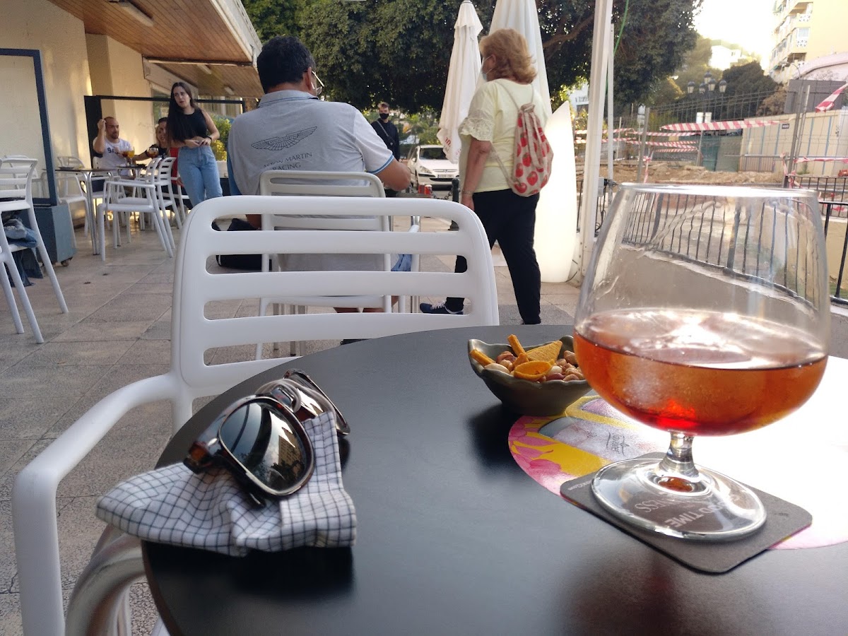 La Biznaga Cafe Bar - 5