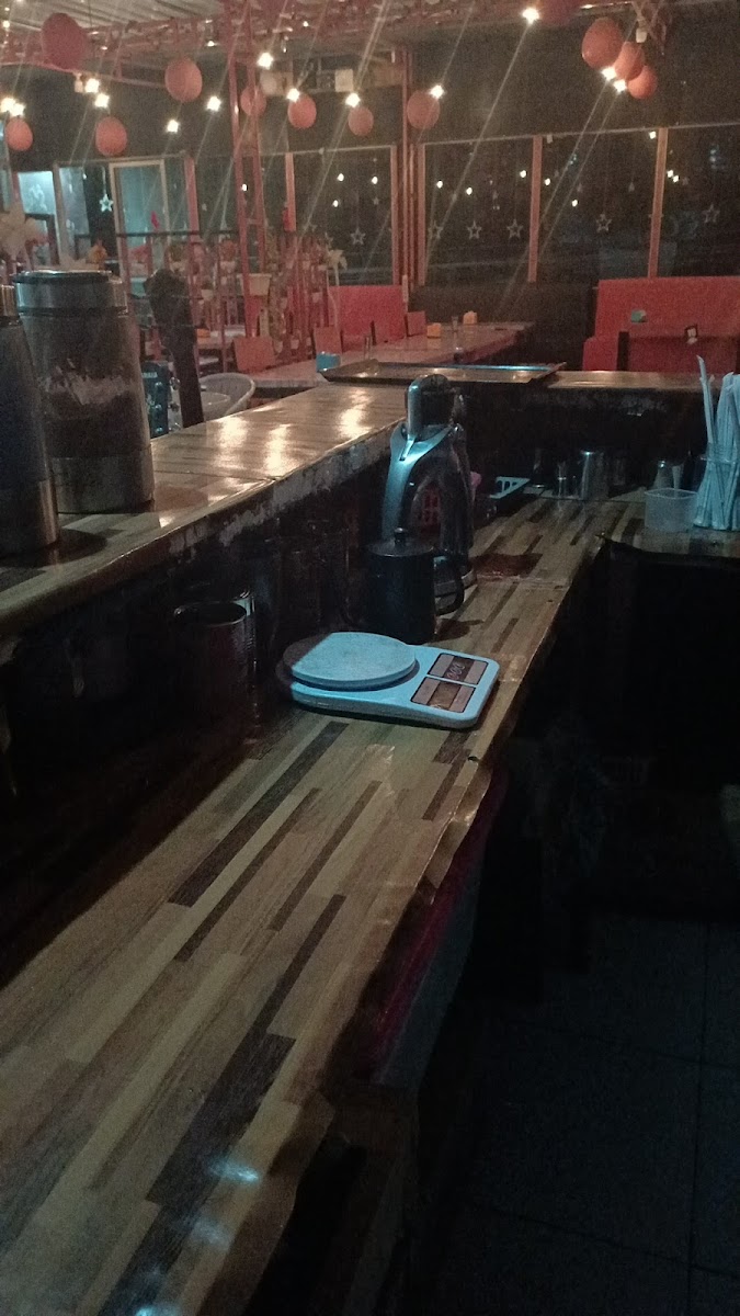 Chiko Cafe & Resto - 3