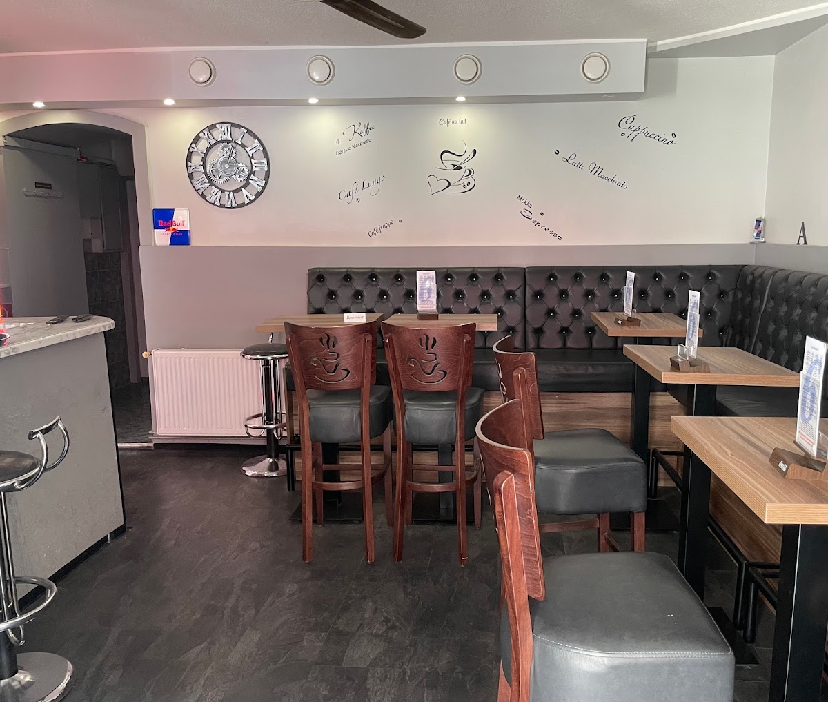 Cafe Bar Sechs - 2
