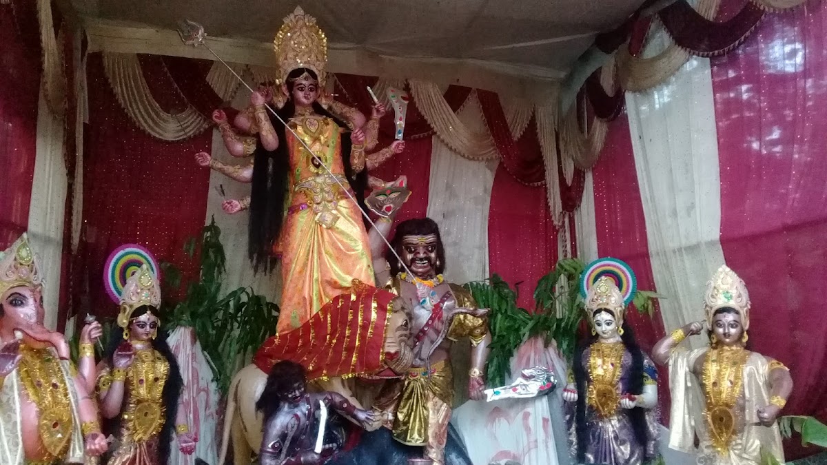 Vishu Cafe House - 4