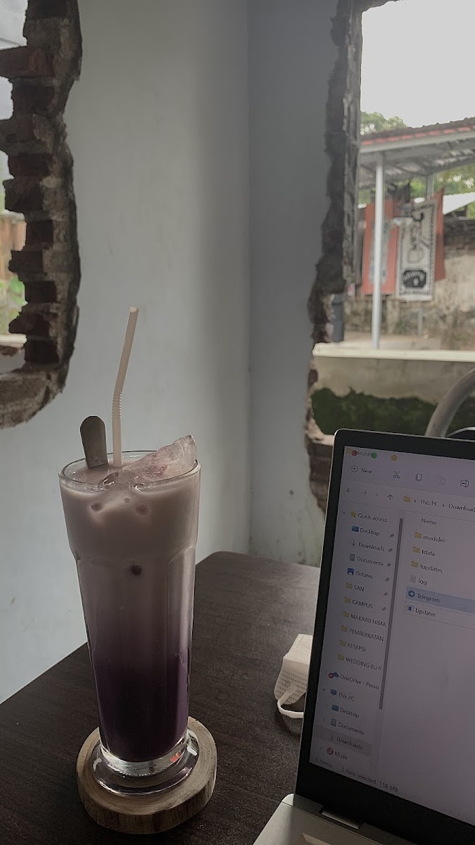 The Praya Cafe & Eatery - 1