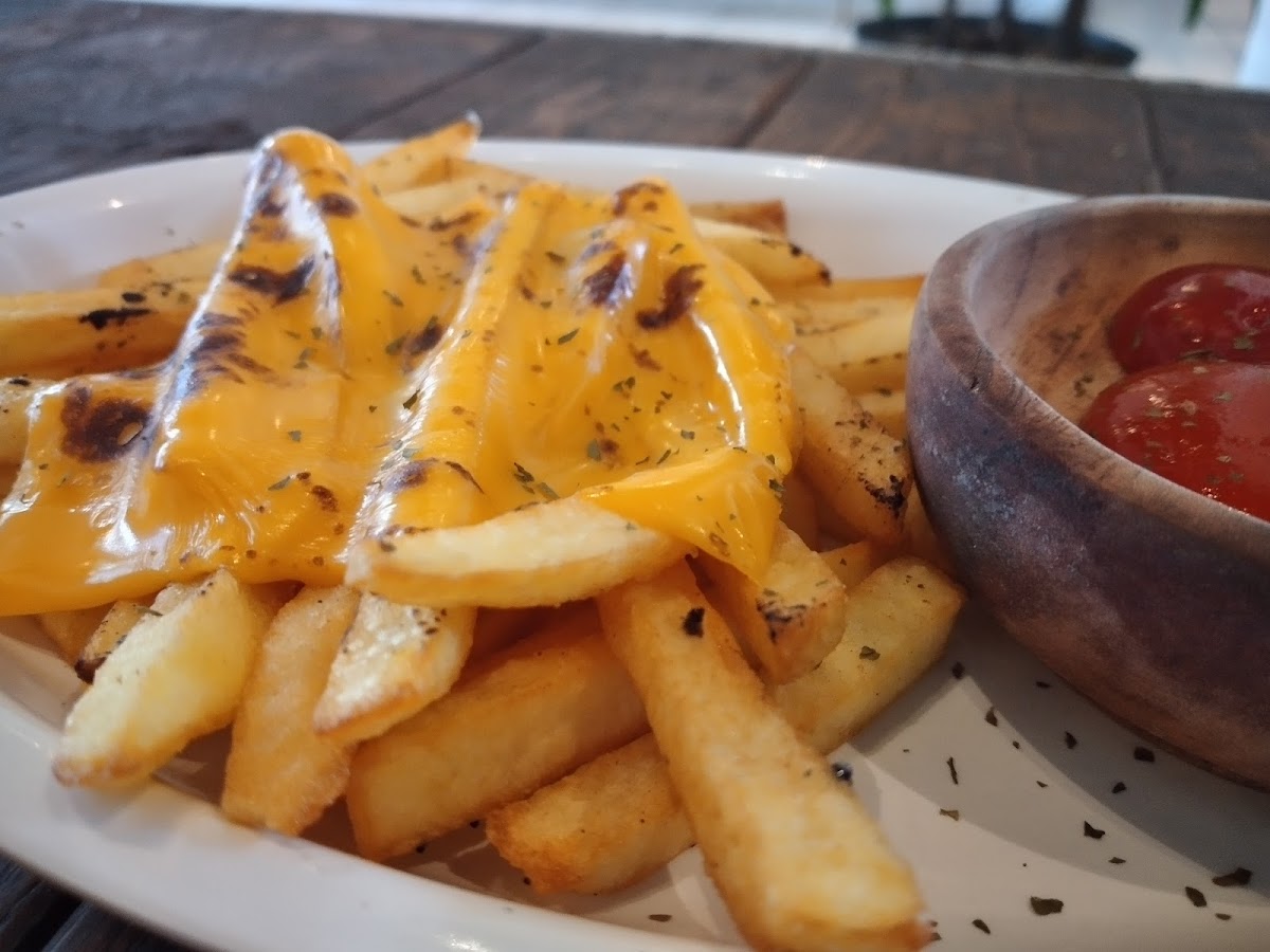 The Praya Cafe & Eatery - 4