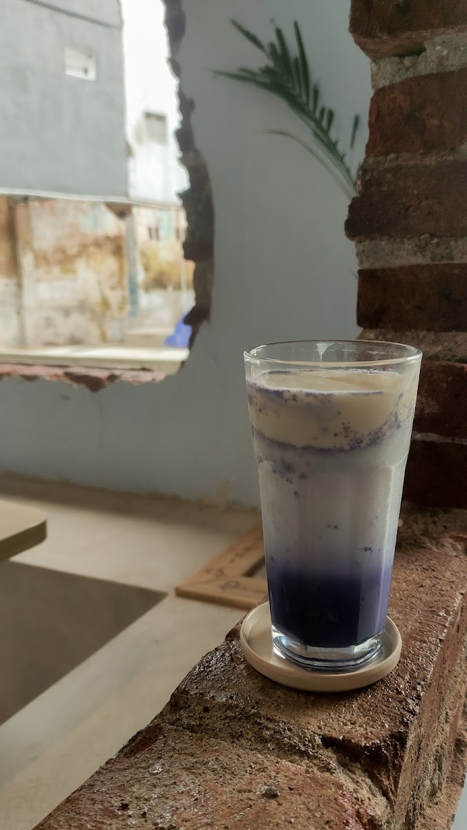 The Praya Cafe & Eatery - 8