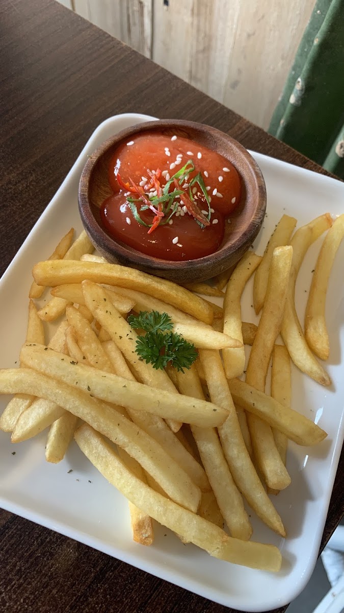 The Praya Cafe & Eatery - 9