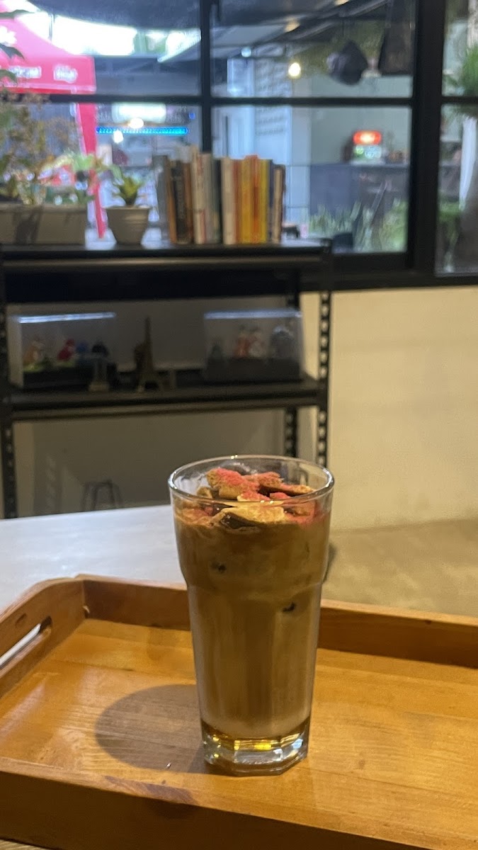 M17 Coffeeshop and Foodcourt - 10