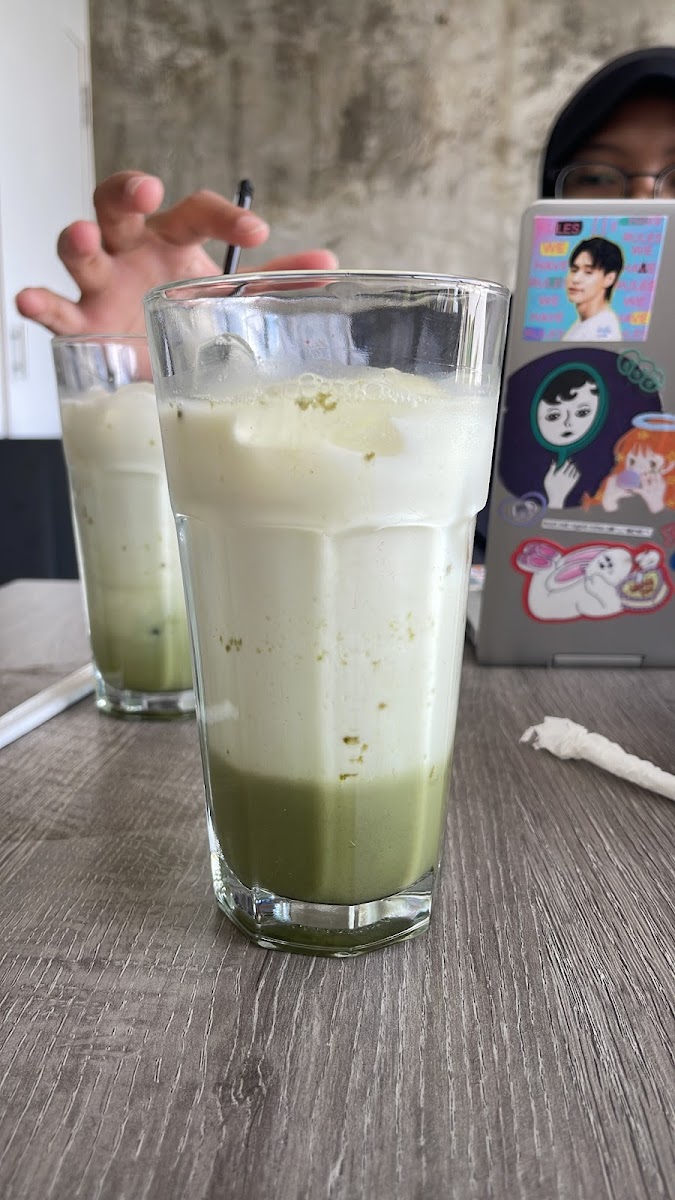 M17 Coffeeshop and Foodcourt - 3