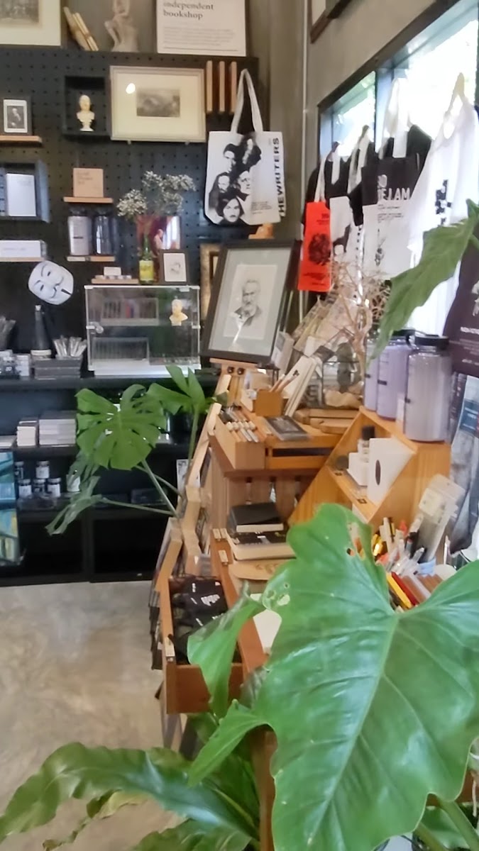 The Alphabet Book Café (สมมติ Book Café) - 2