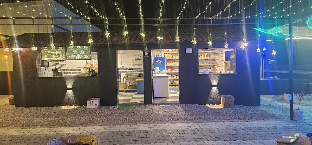 Shivay Fastfood & Cafe