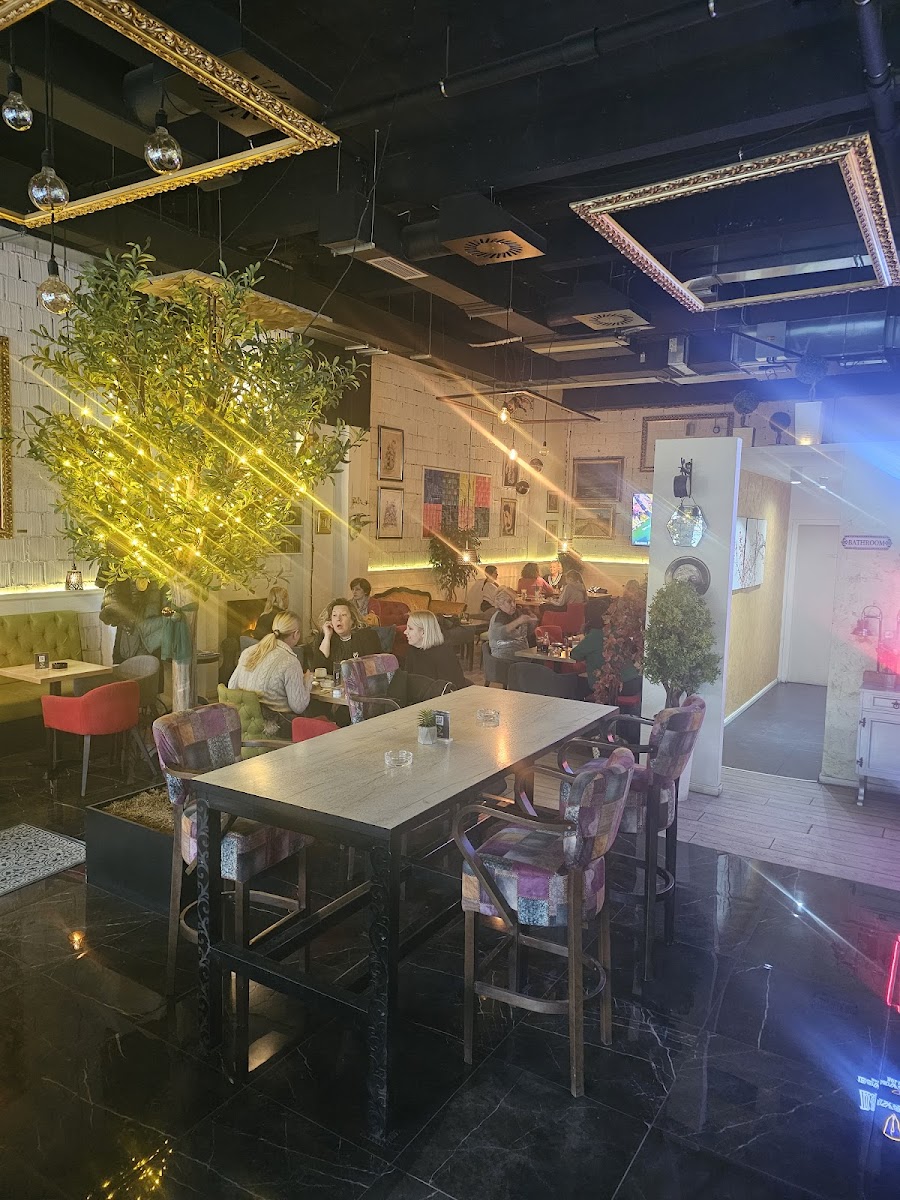 STRUCTOR art caffe - 4