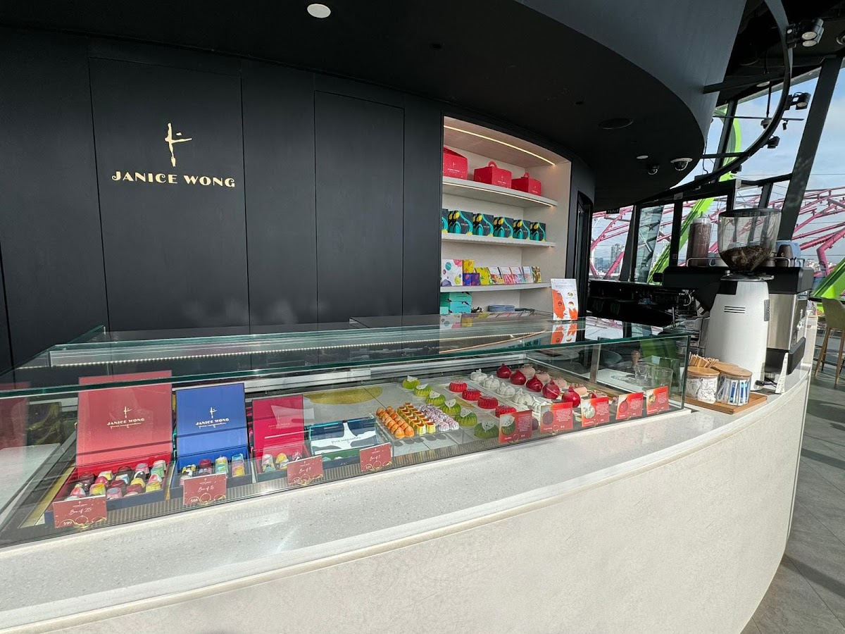 Janice Wong at the Supertree