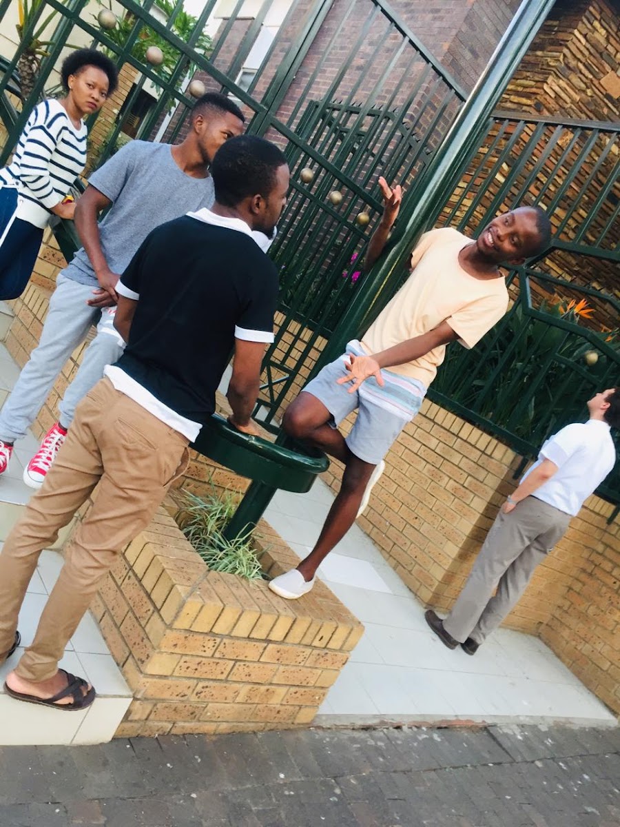 Garrybay Internet Cafe