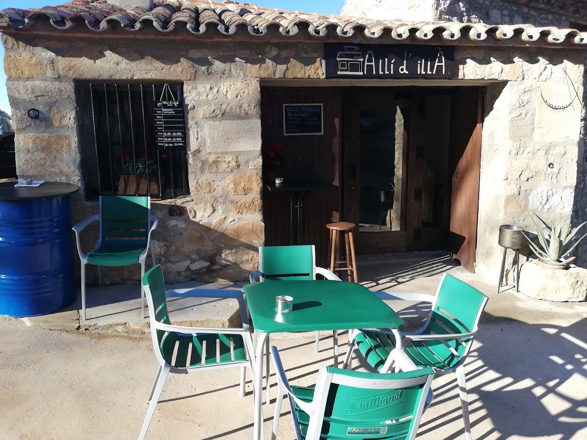 Allí d'illÀ Café