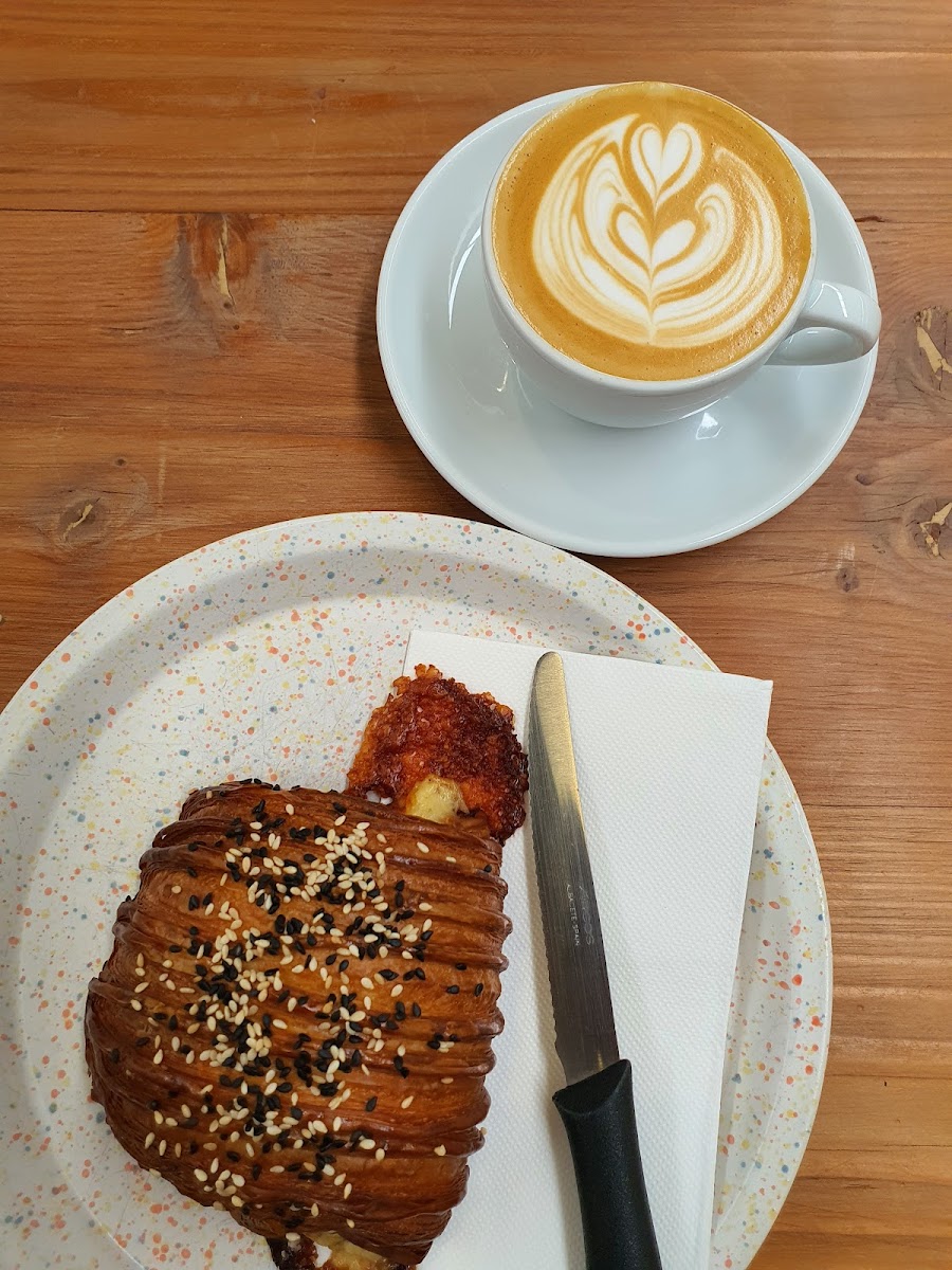 BENCH COFFEE CO. Roastery - 8