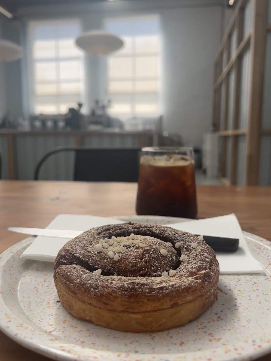 BENCH COFFEE CO. Roastery - 9