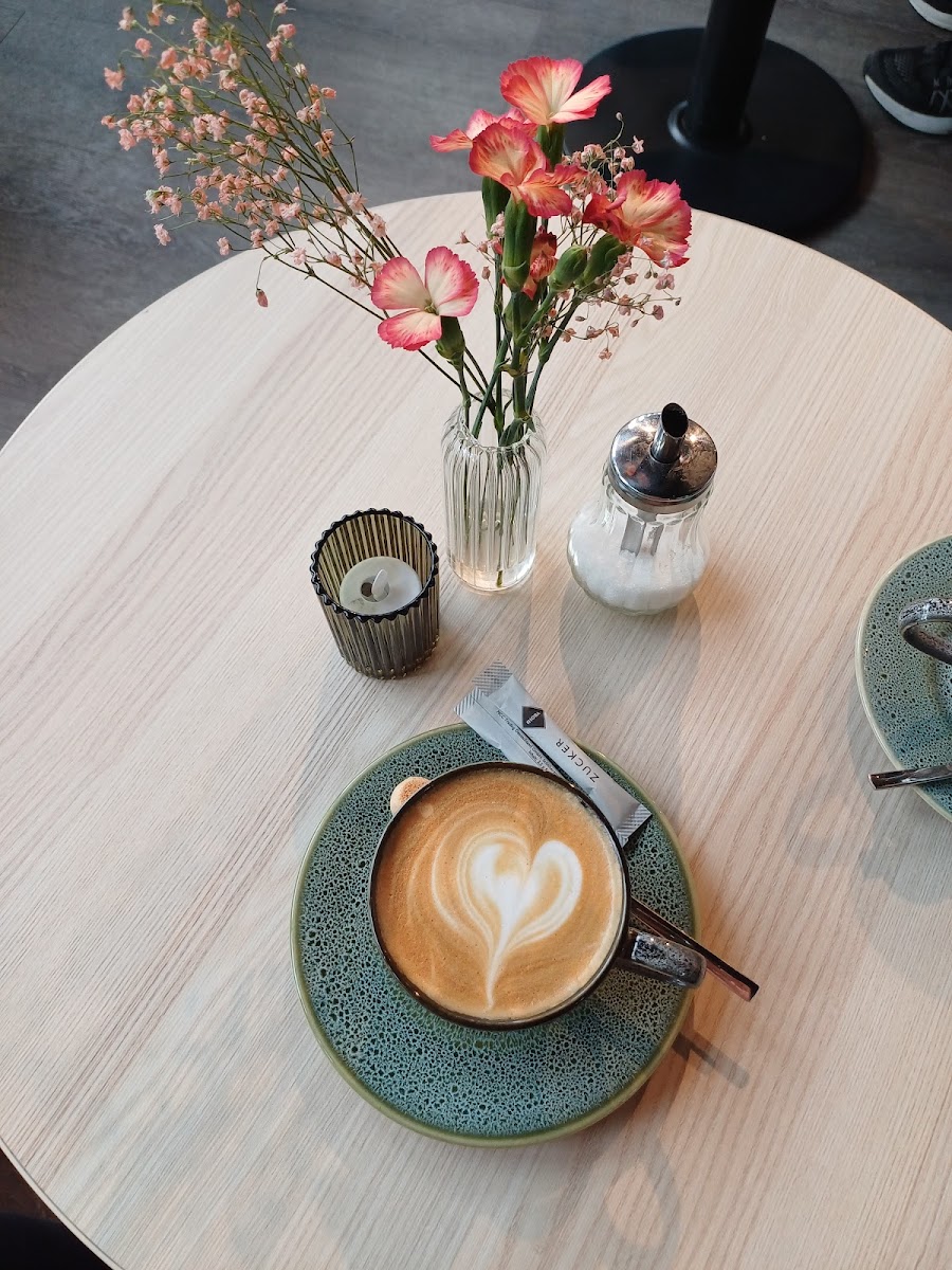 BERTOLDS cafebar - 9