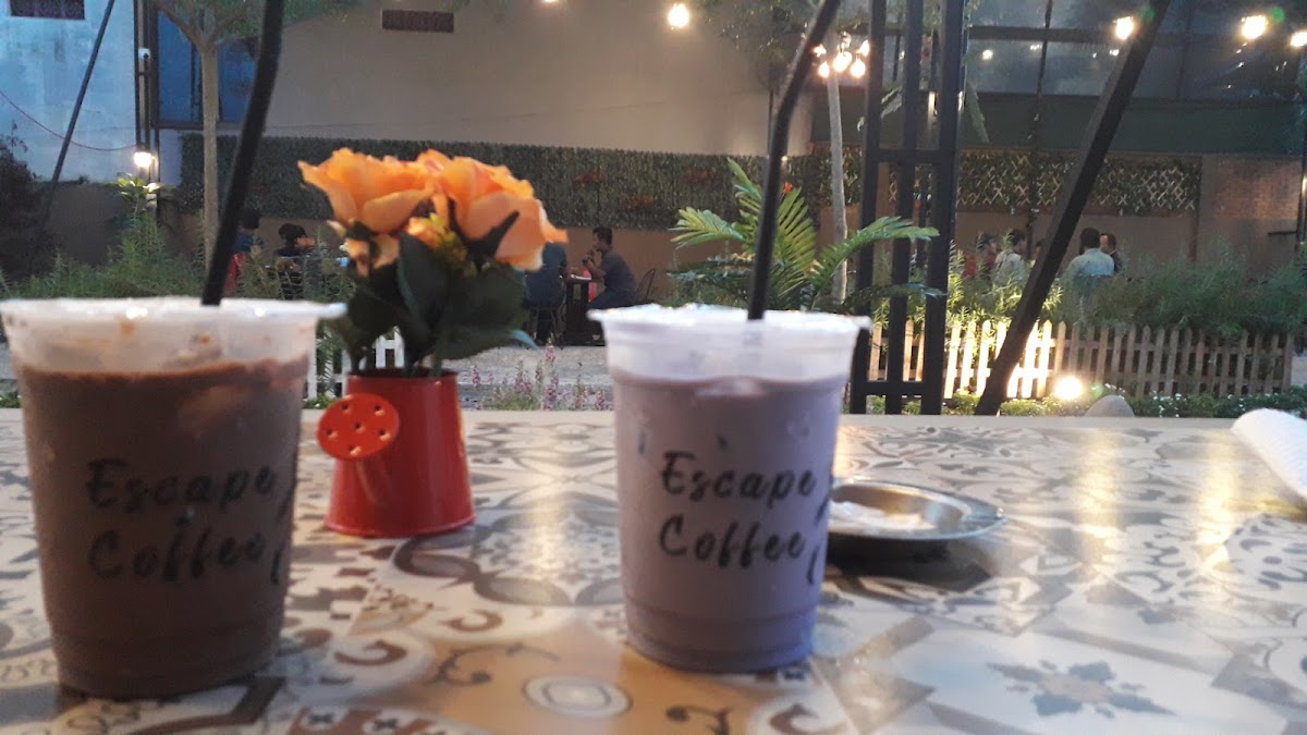 Escape Coffee - 7