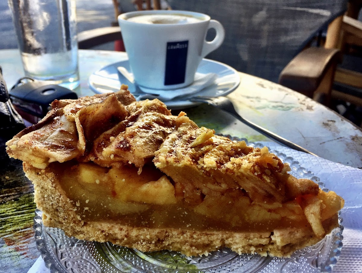 Café «Tο Kentron» - 5