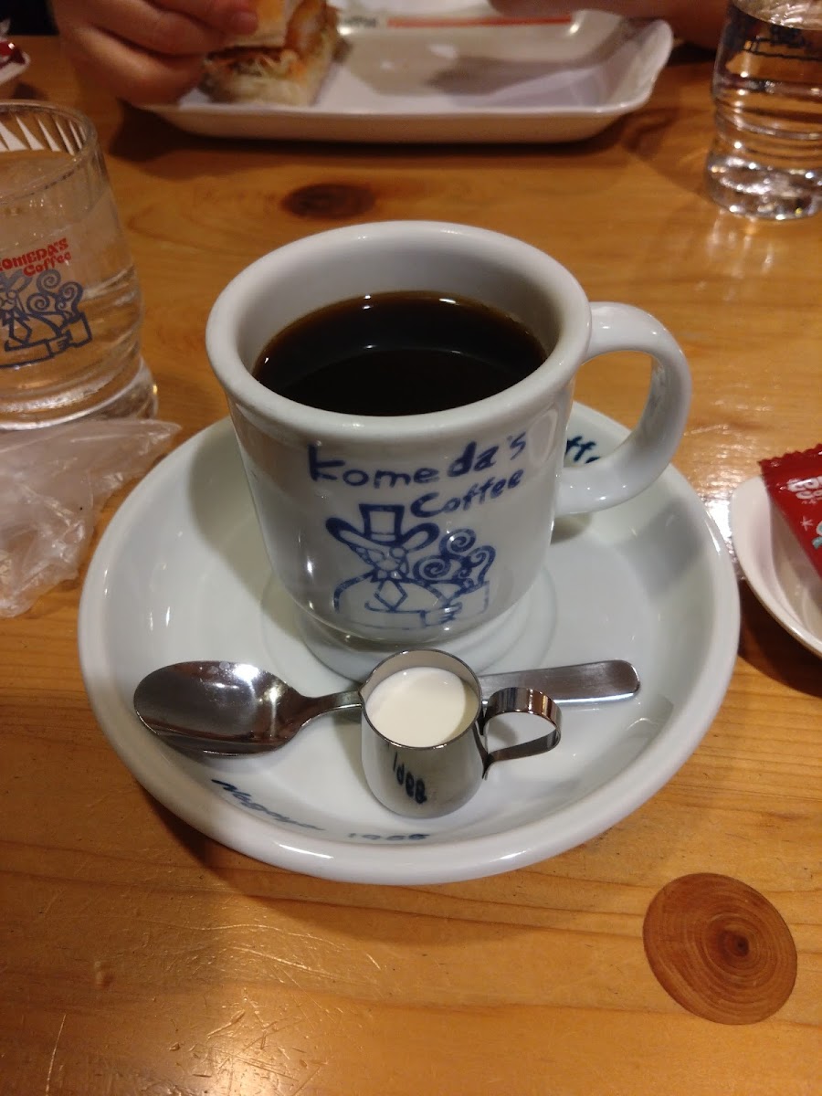 Komeda Coffee Osu Skating Rink Shop - 4