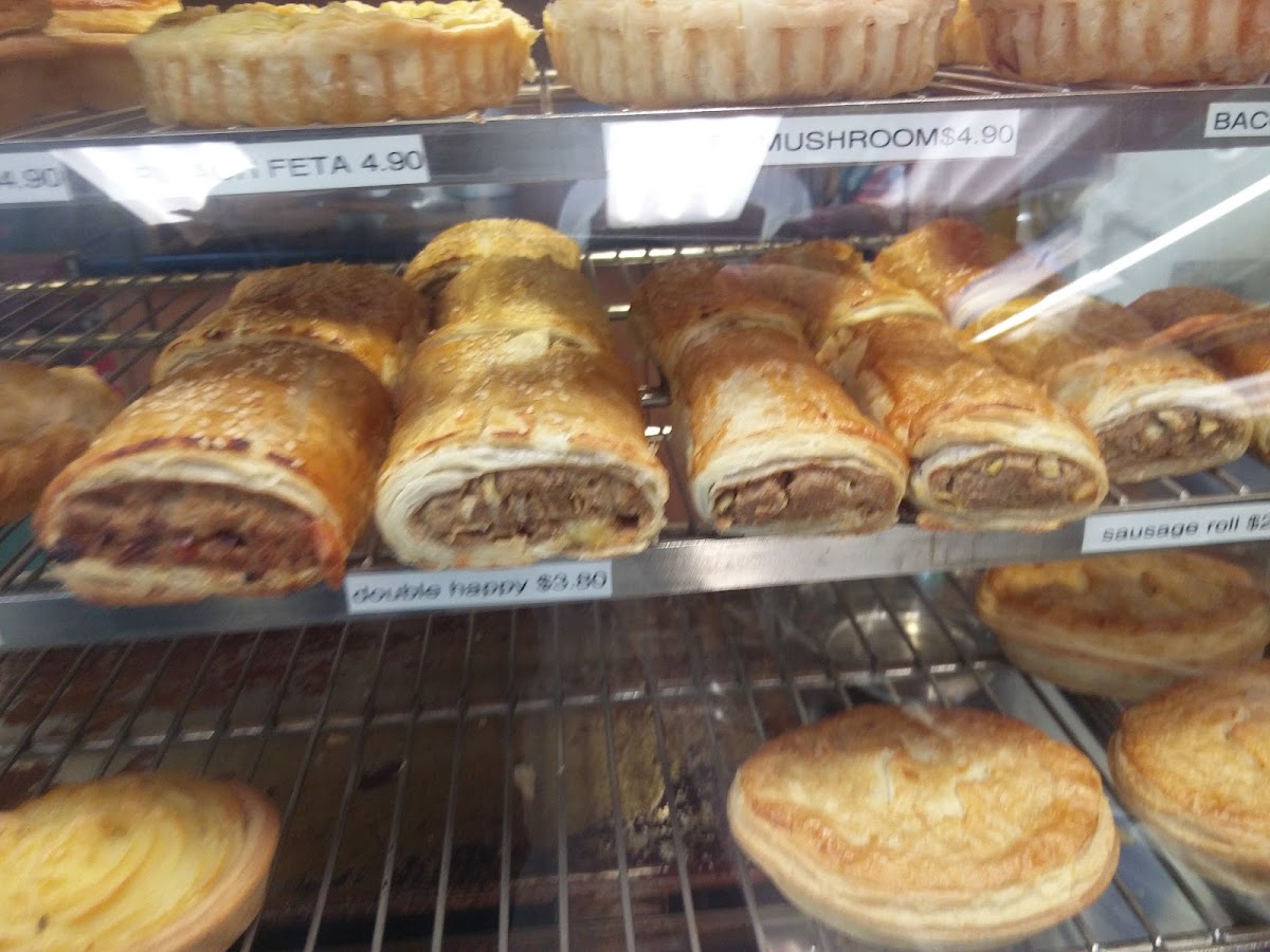 Hollywood Bakery & Cafe - 10