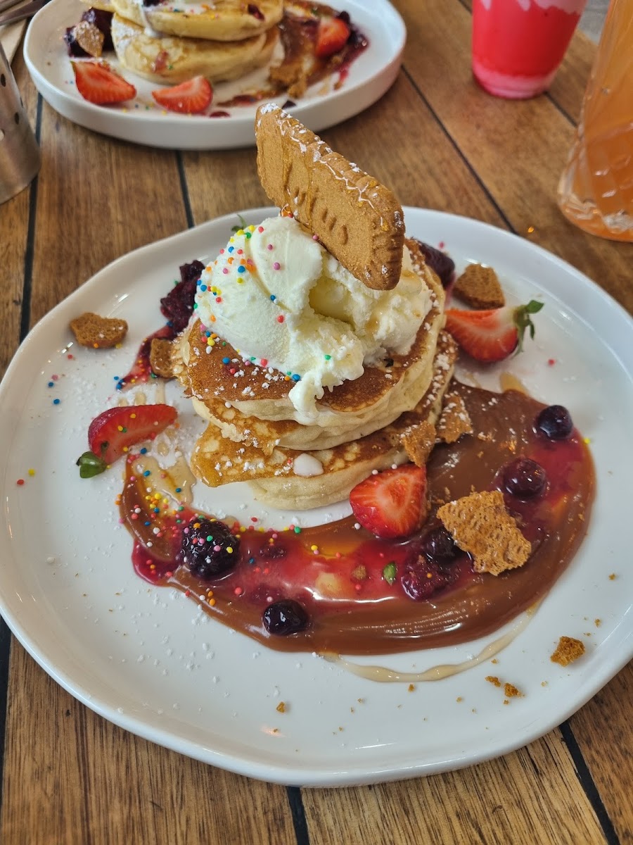 The high end cafe - 7