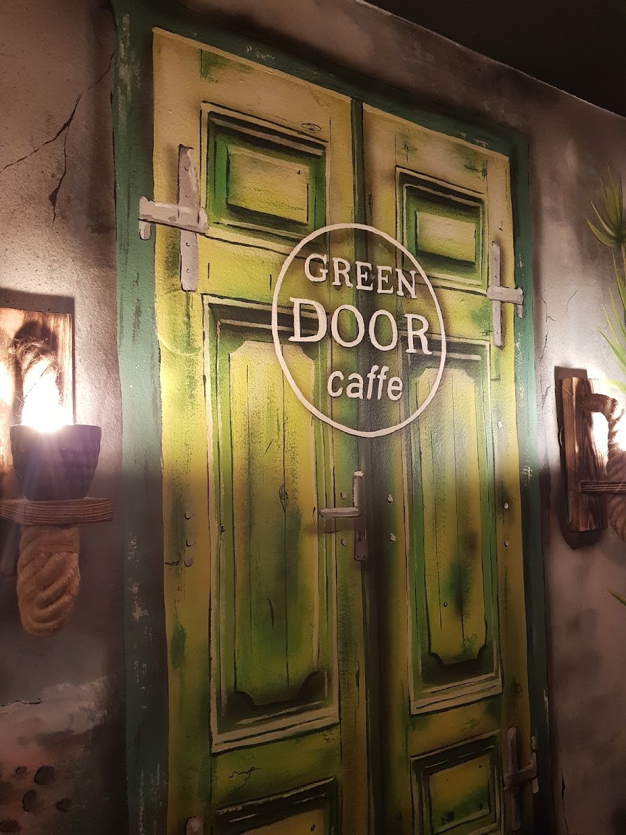 caffe green door