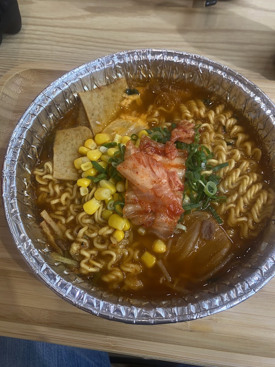 Let’s Noodles 來吃麵逢甲店-24小時自助泡麵店 - 3