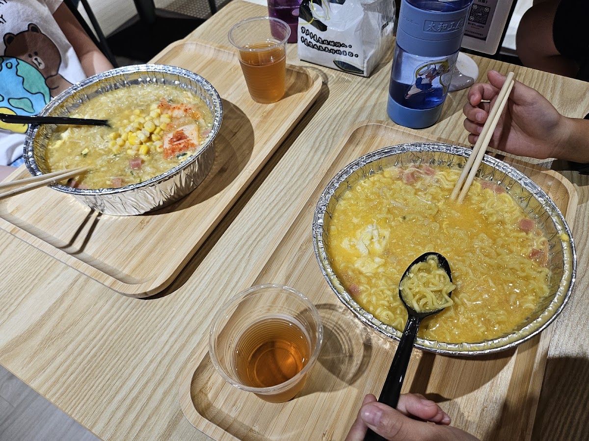 Let’s Noodles 來吃麵逢甲店-24小時自助泡麵店 - 9