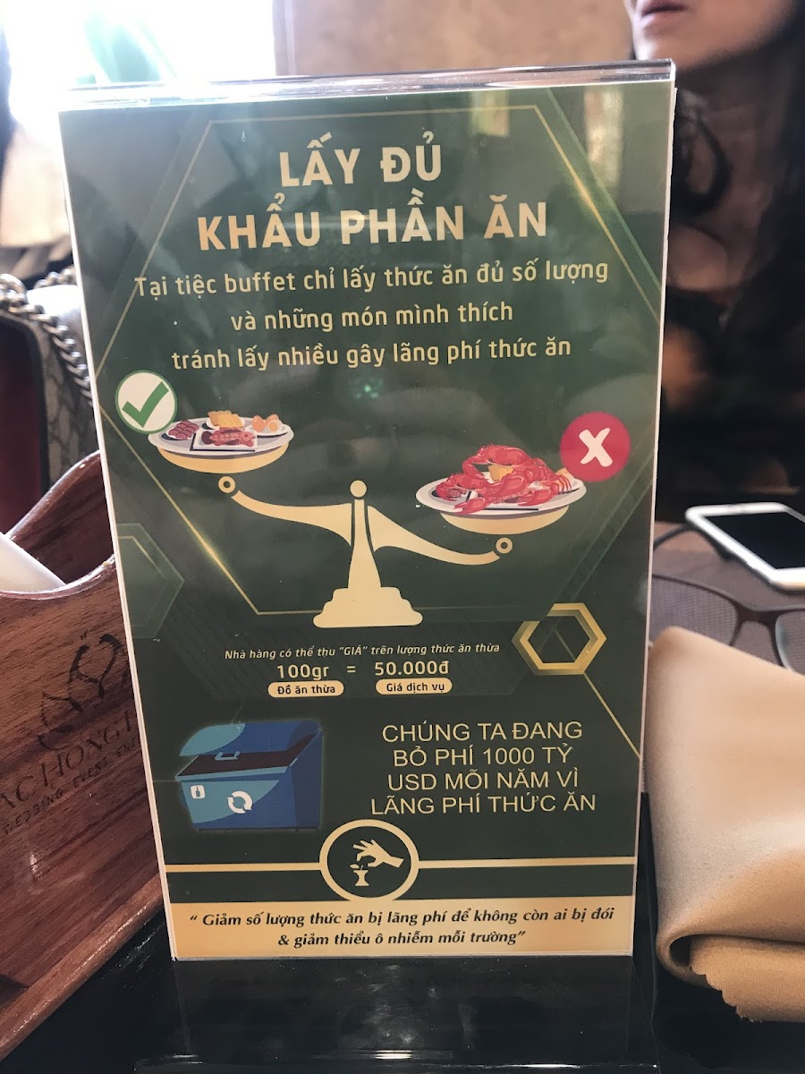 Lạc Hồng Coffee & Ăn Sáng - 9