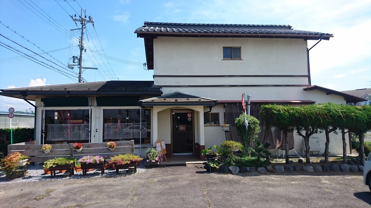 Co-Gamo Cafe - 4
