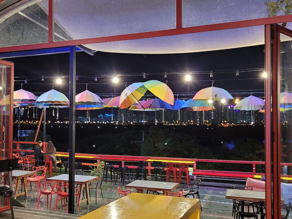 Cafe 101BC 2nd branch