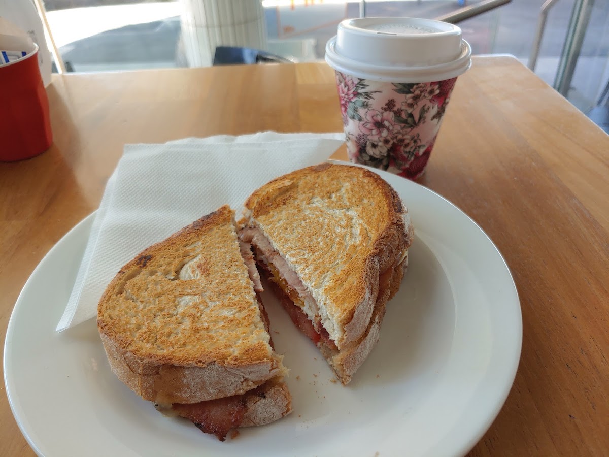 Daily Ritual Cafe - 6