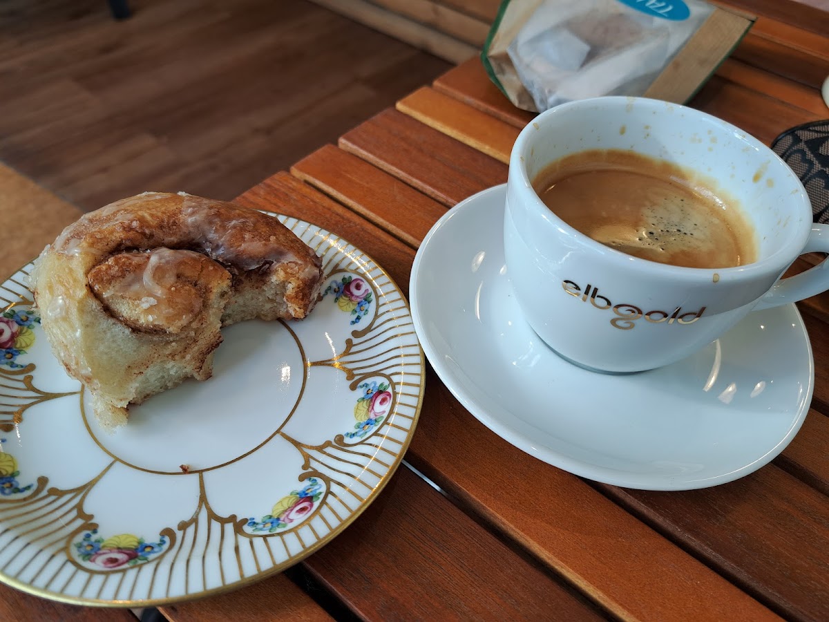 TAYAS Kaffeehaus - 7