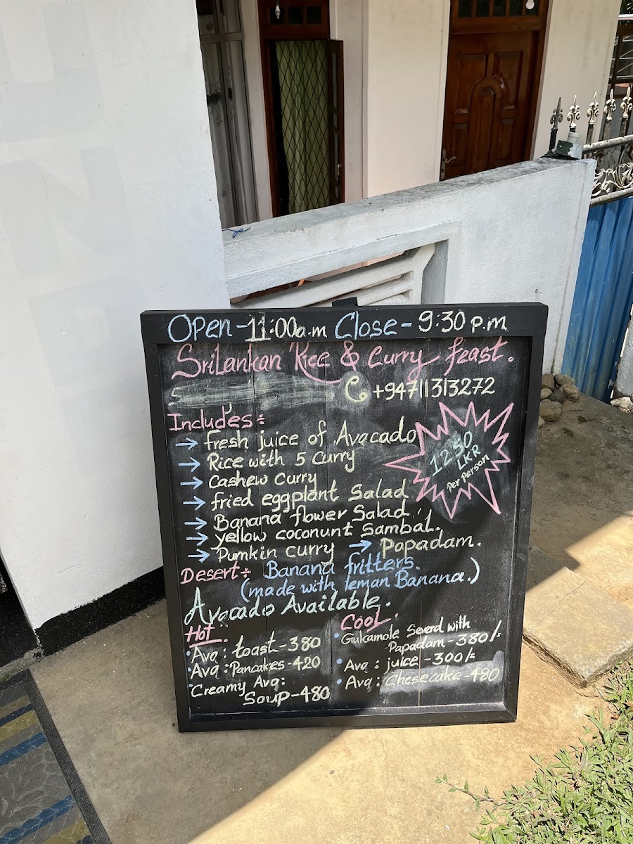 Avocado Cafe Ella - 9