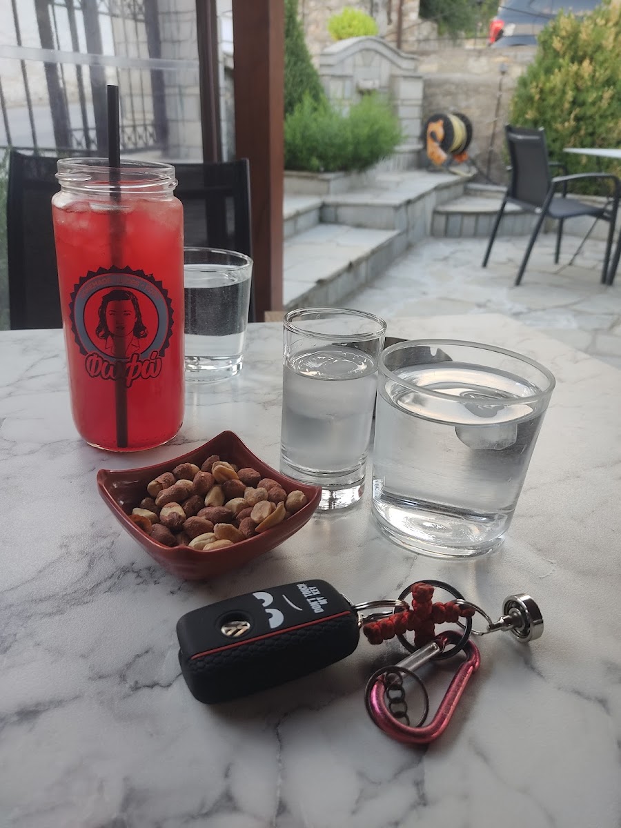 VΙΝΥΛΙΟ ALL DAY CAFE BAR - 5