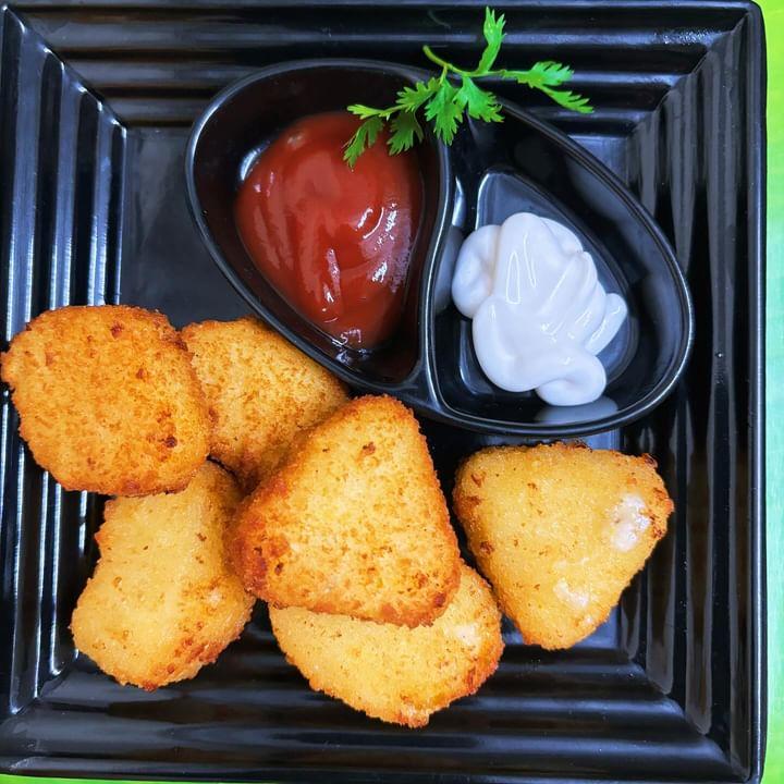 Rean's Cafe & Eateria - 6