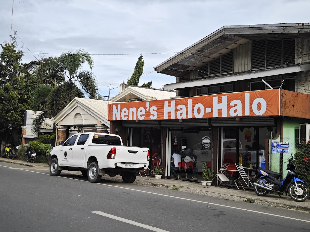 Nene's halo-halo (Tanjay)